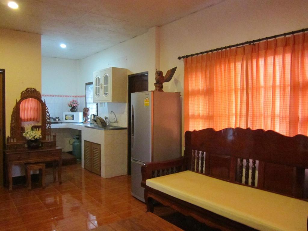 Baan Sala Lung Dam Hotel Bophut Bagian luar foto