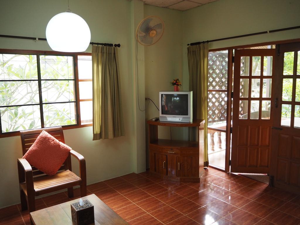 Baan Sala Lung Dam Hotel Bophut Bagian luar foto