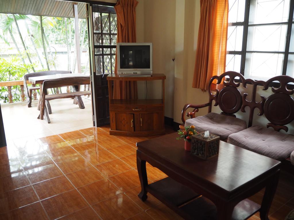 Baan Sala Lung Dam Hotel Bophut Bagian luar foto