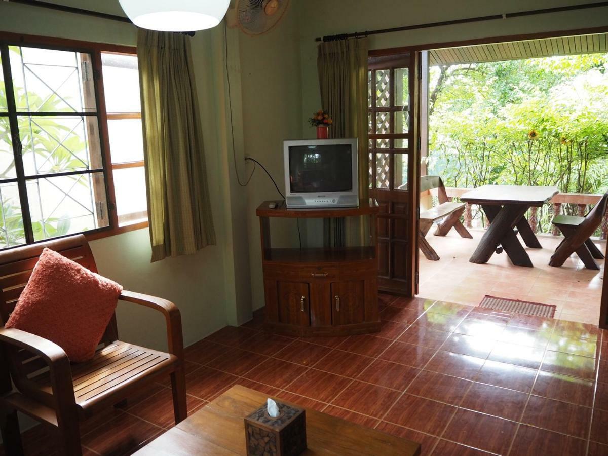 Baan Sala Lung Dam Hotel Bophut Bagian luar foto